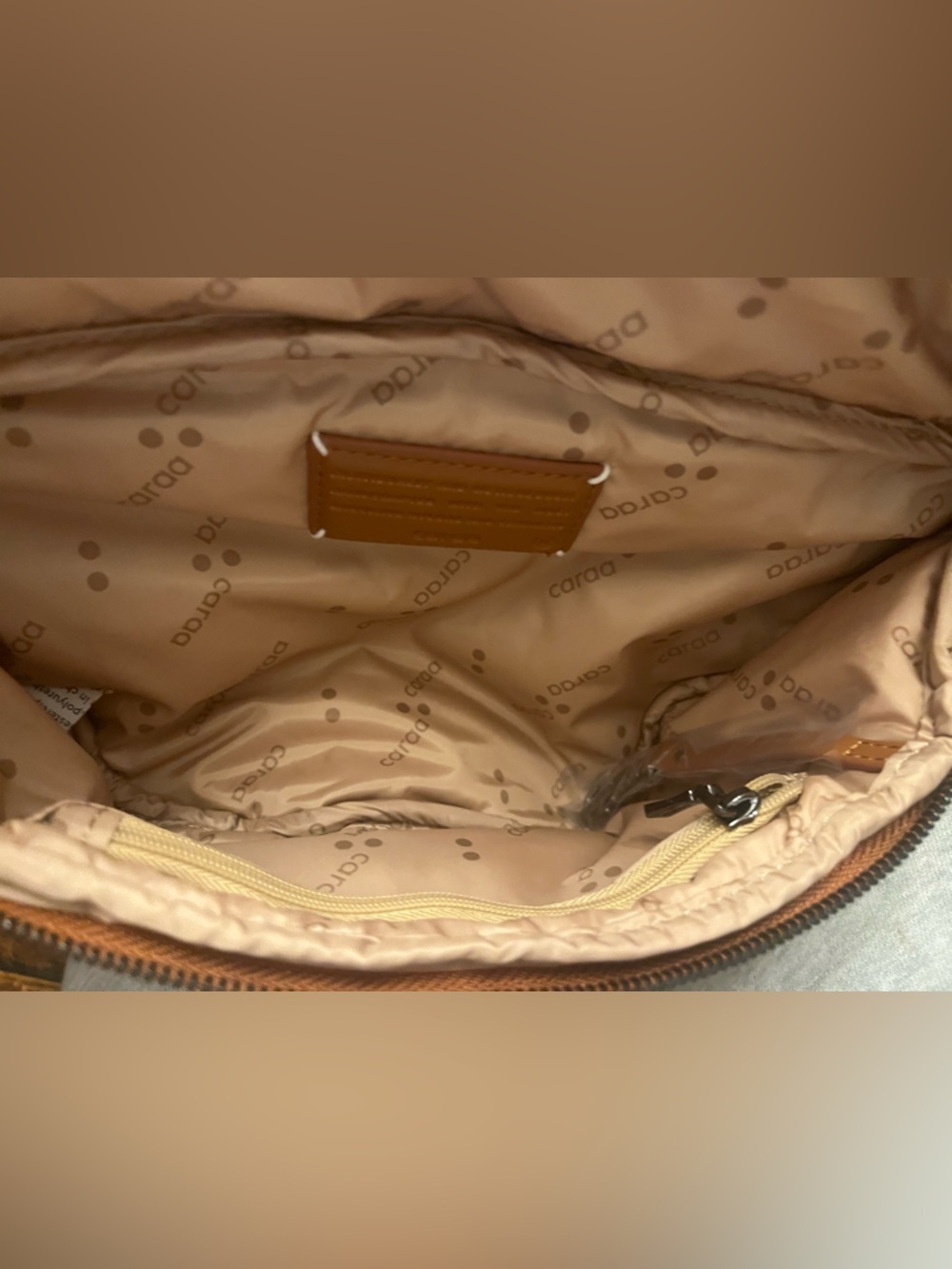 Caraa Sling bag - Picture 4 of 5